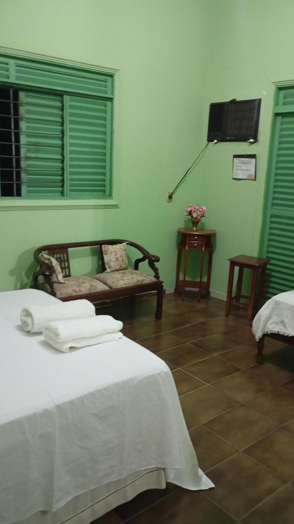 Hospedagem Casa Da Waldir, Quarto Suite 01 Goiás Buitenkant foto