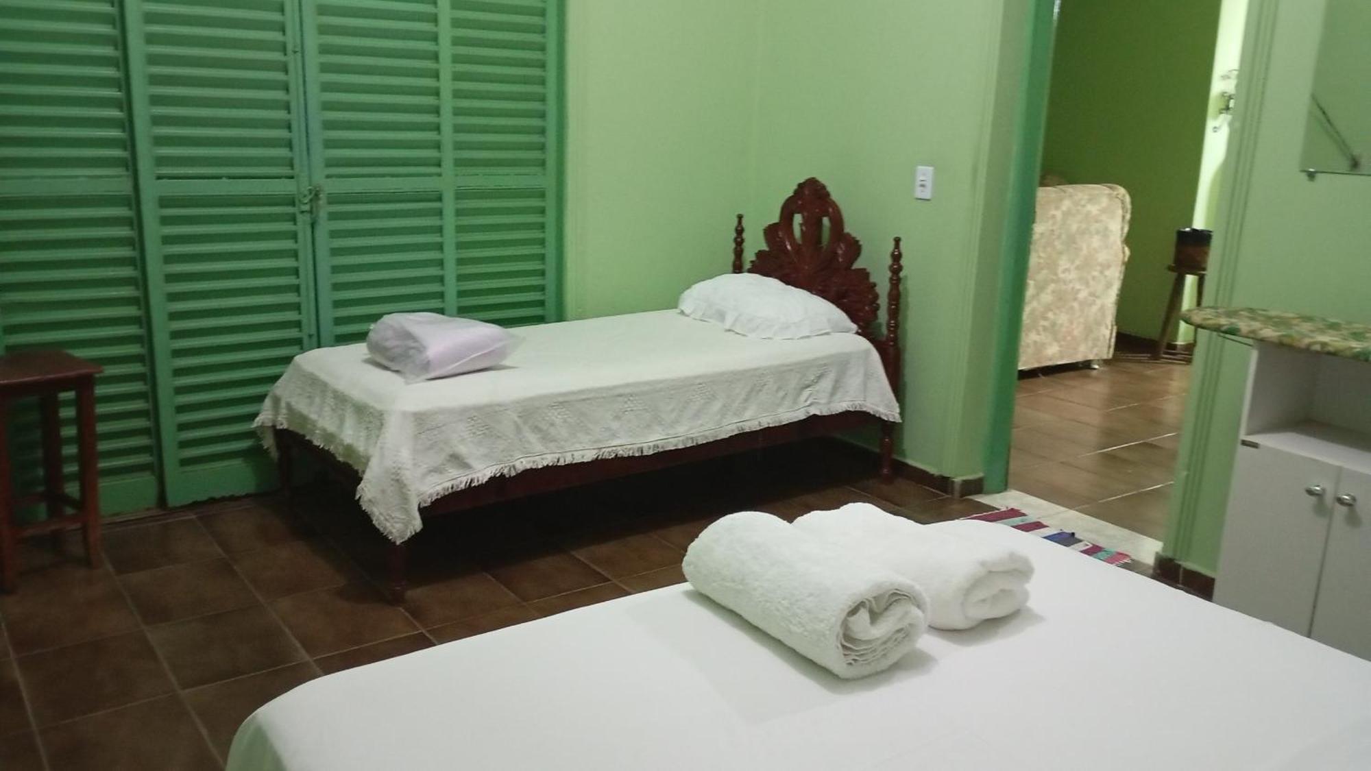 Hospedagem Casa Da Waldir, Quarto Suite 01 Goiás Buitenkant foto